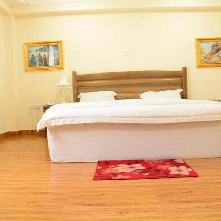 Ampomaah Hotel Άκρα Εξωτερικό φωτογραφία