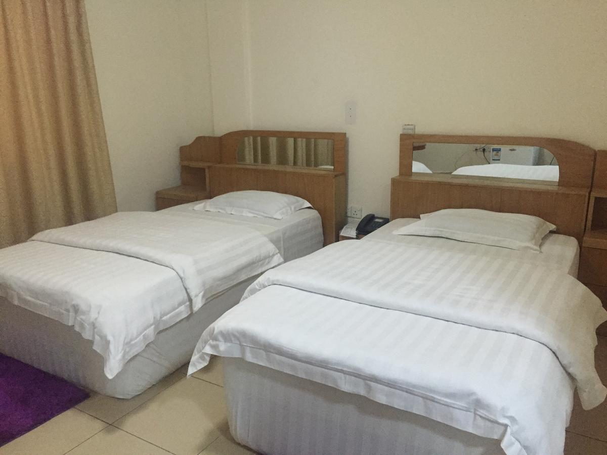 Ampomaah Hotel Άκρα Εξωτερικό φωτογραφία