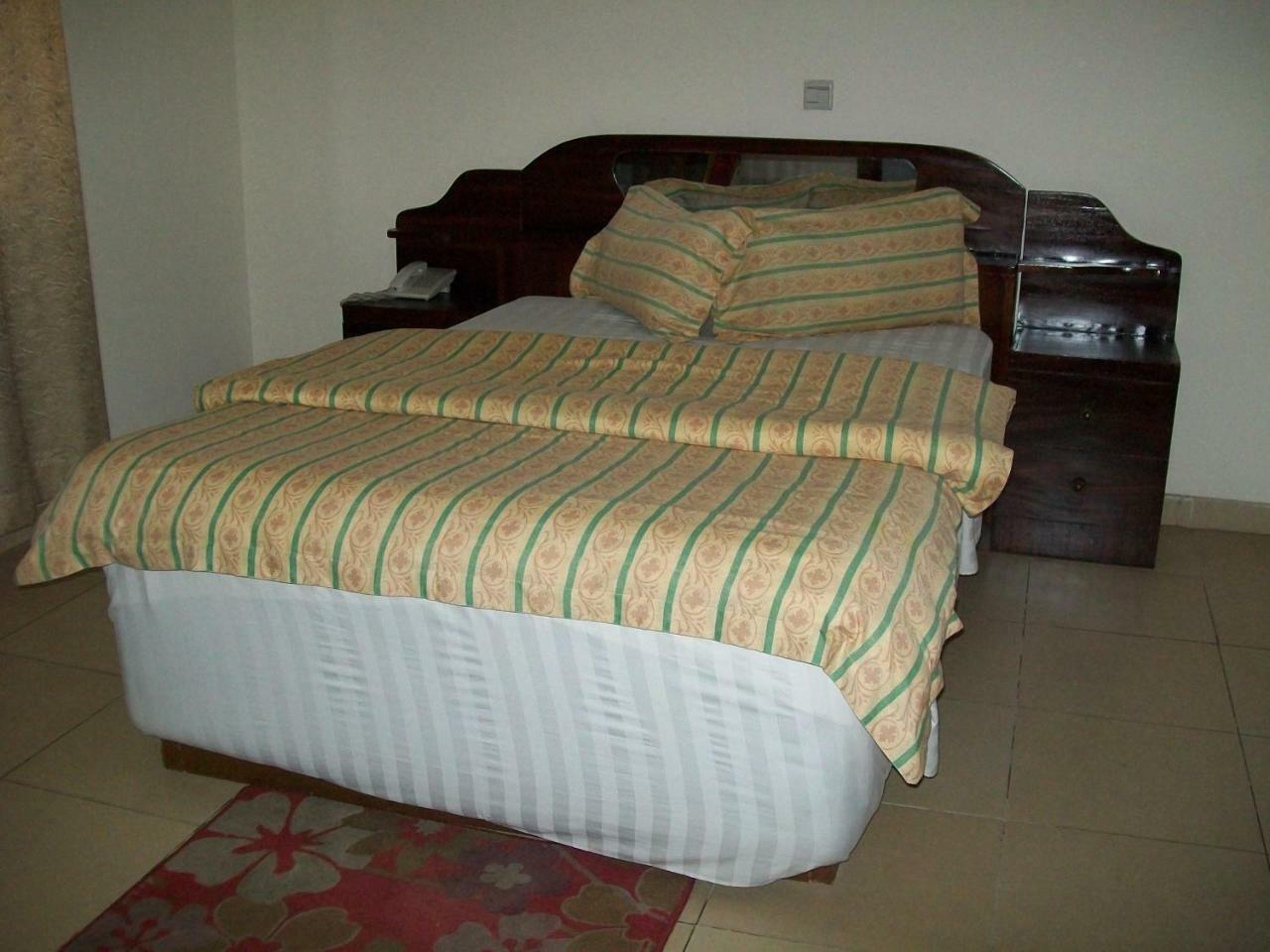 Ampomaah Hotel Άκρα Εξωτερικό φωτογραφία